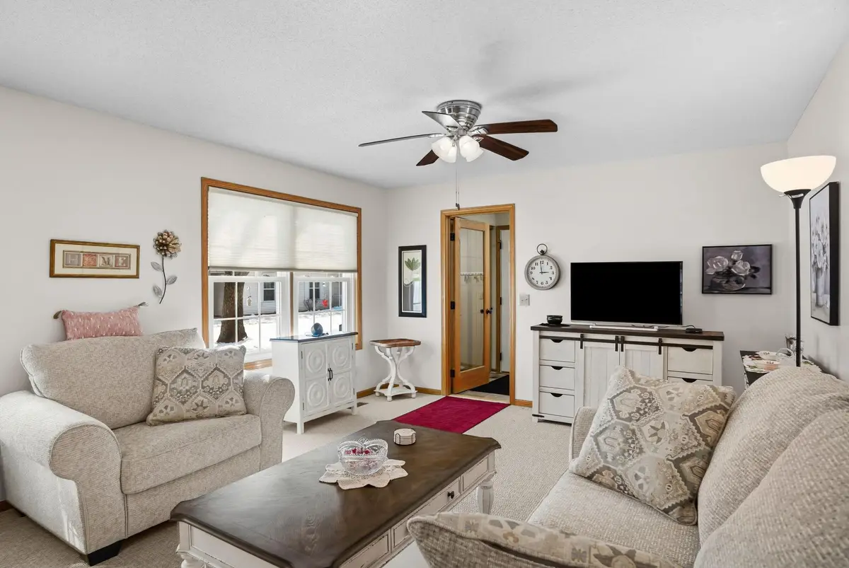 114 Carmel Avenue W #15, West Saint Paul, MN 55118 - #1