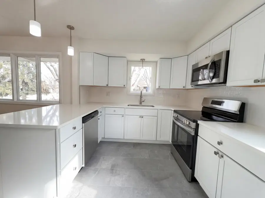 3480 Milton Street N, Shoreview, MN 55126 - #2