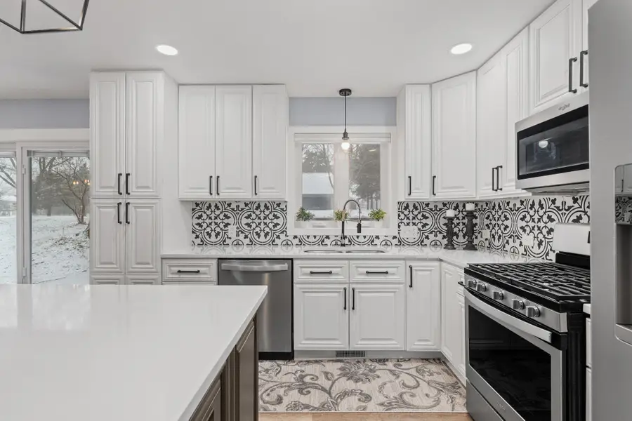 2129 Arkwright Street, Maplewood, MN 55117 - #3