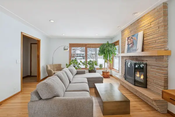 3529 Zenith Avenue N, Robbinsdale, MN 55422