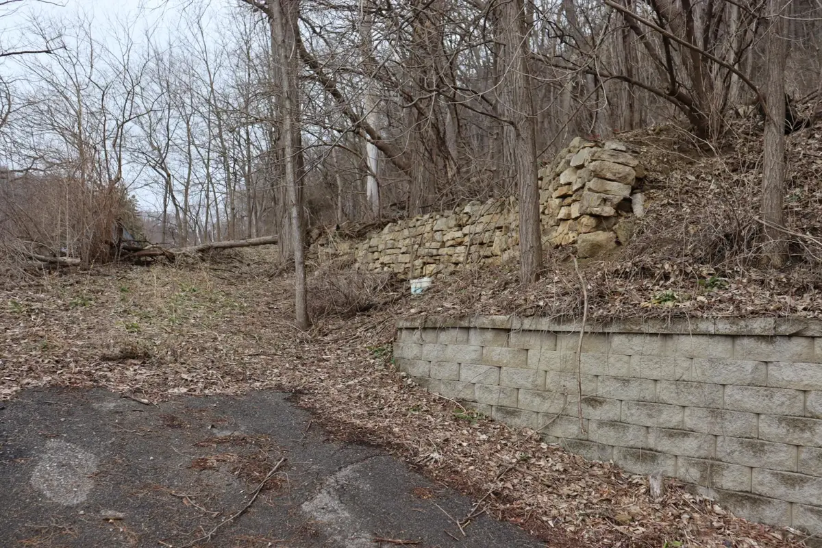 x South Hill Street, Fountain City, WI 54629 - #1