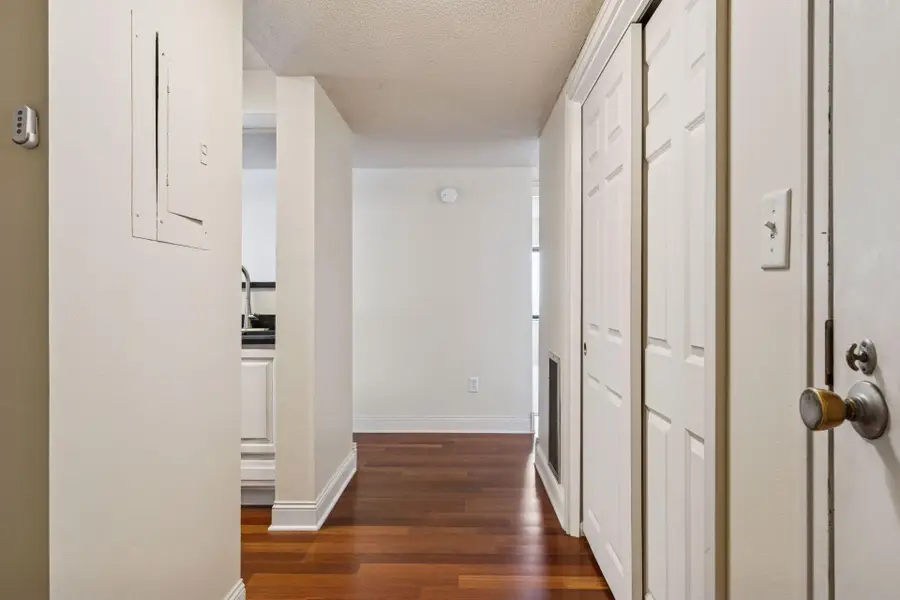 1920 S 1st Street #404, Minneapolis, MN 55454 - #3