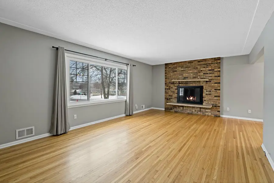 3001 Utah Avenue N, Crystal, MN 55427 - #3