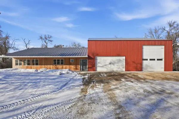 216 N Sunset Avenue, Parkers Prairie, MN 56361