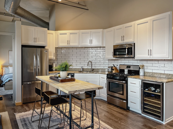 1901 E Hennepin Avenue #104, Minneapolis, MN 55413