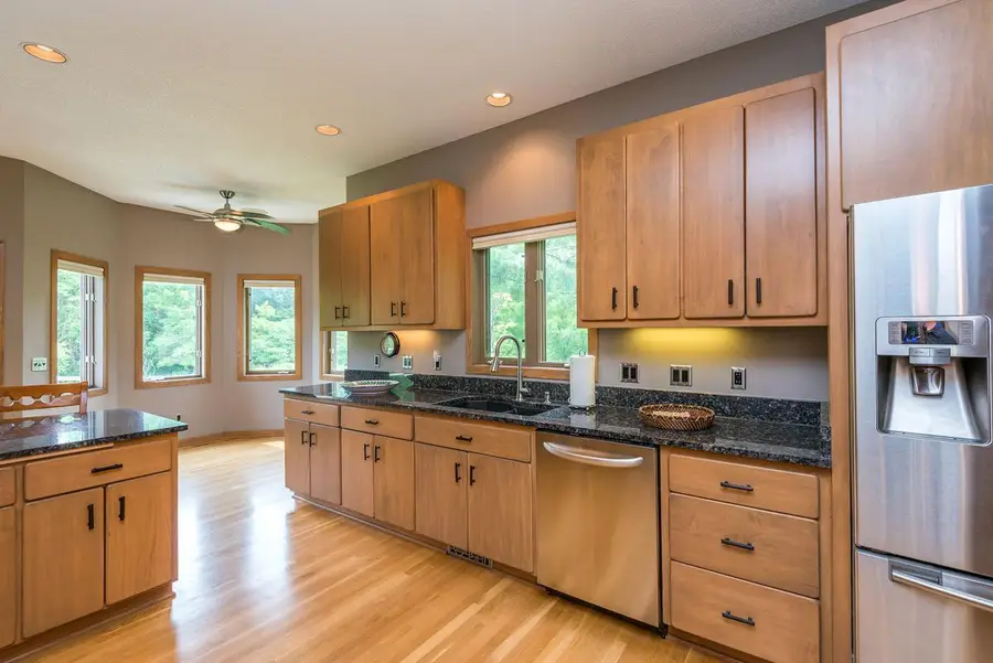 880 Vineland Court, Chanhassen, MN 55317 - #2