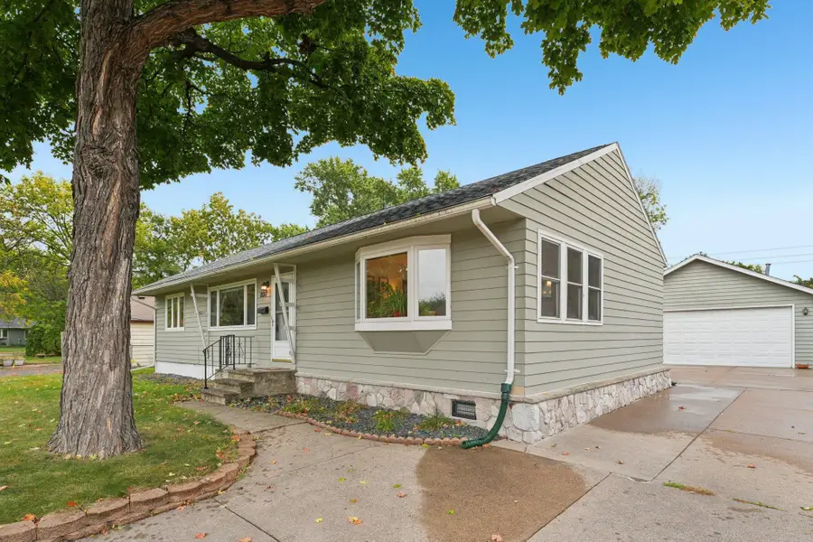 2017 Brookview Drive, Brooklyn Center, MN 55430 - #3