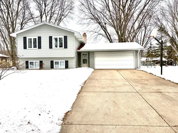 9969 108th Place N, Maple Grove, MN 55369