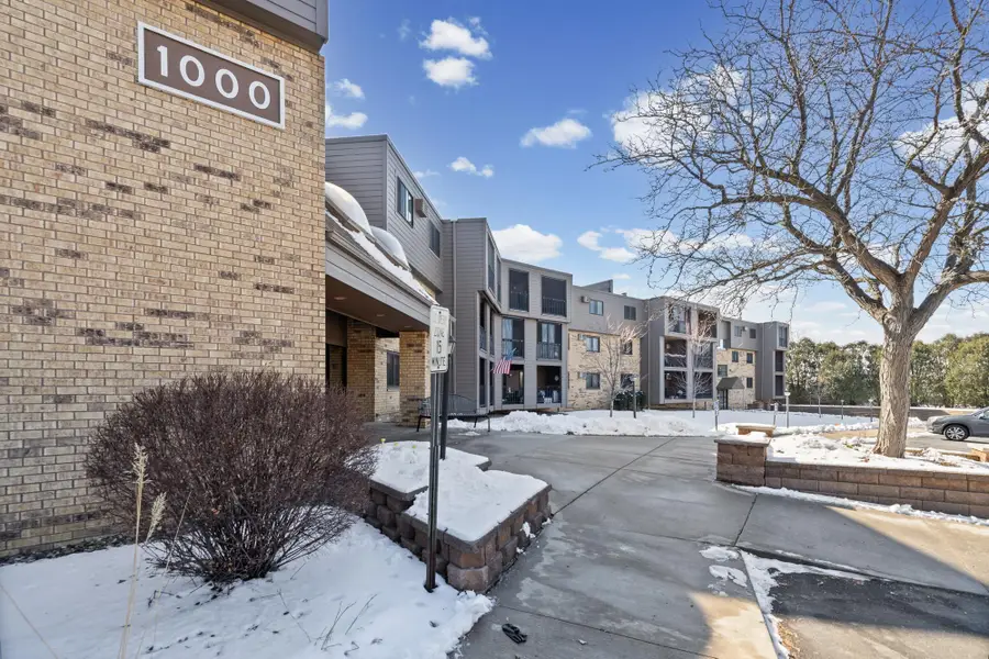 1000 41st Avenue Ne #306, Columbia Heights, MN 55421 - #3