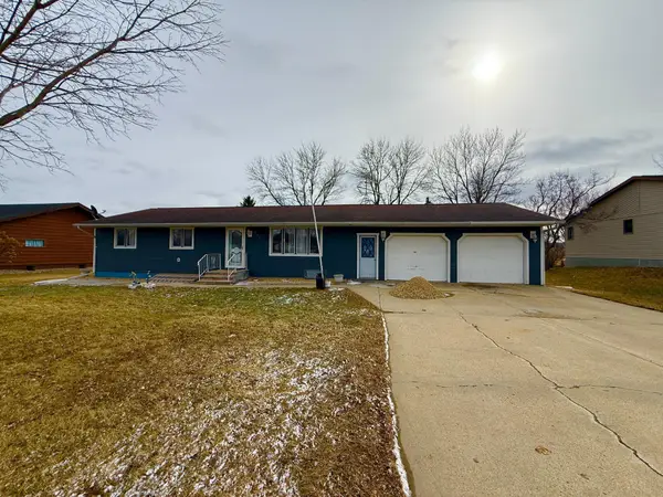 201 Main Avenue, Chandler, MN 56122