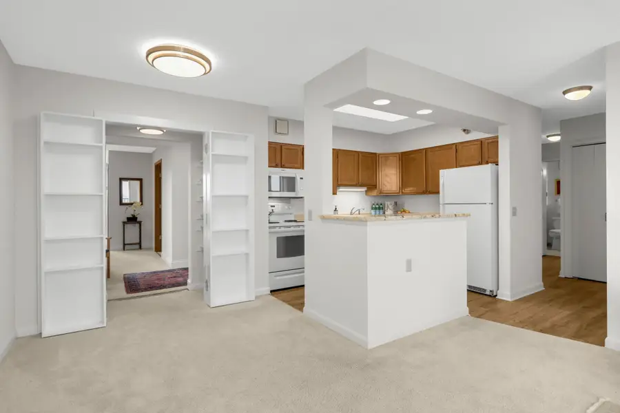 7600 Golden Valley Road #709, Golden Valley, MN 55427 - #2