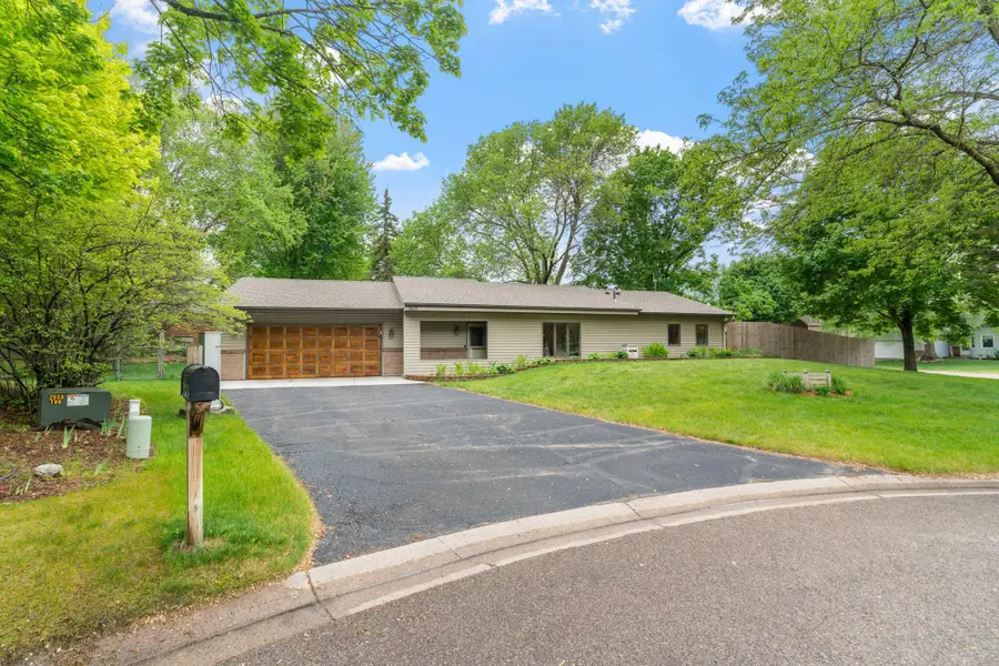 9069 Jeffery Avenue S, Cottage Grove, MN 55016 - #2