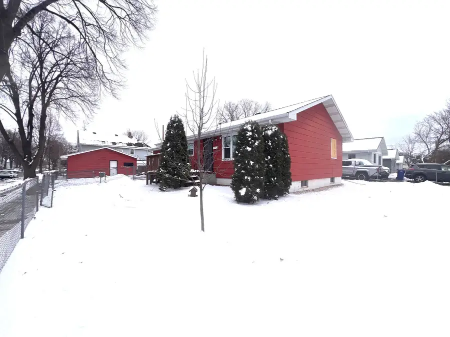 578 Elfelt Street, Saint Paul, MN 55103 - #2