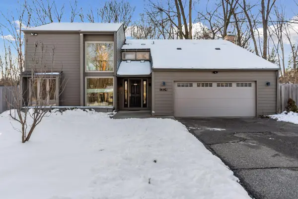 13124 April Lane, Minnetonka, MN 55305