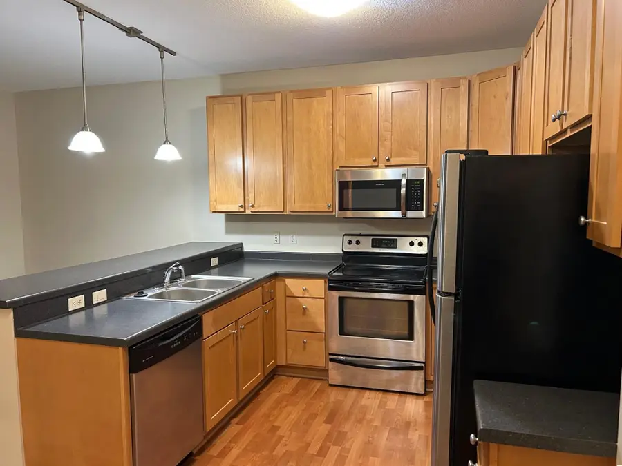 2900 University Avenue Se #411, Minneapolis, MN 55414 - #3