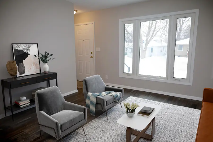 3549 Kyle Avenue N, Crystal, MN 55422 - #3