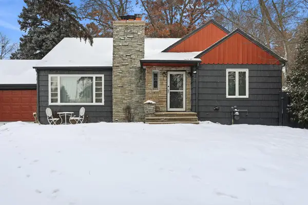 345 Capitol View Avenue, Roseville, MN 55113