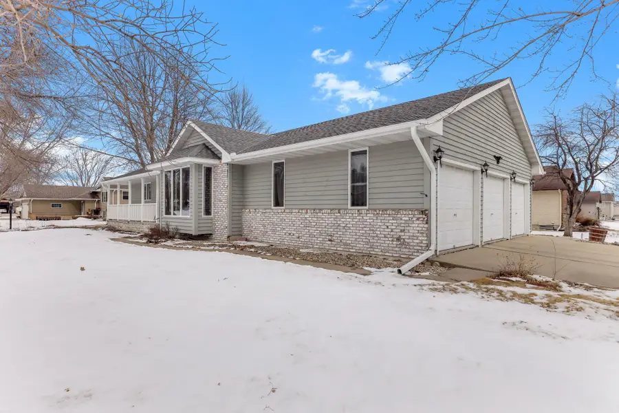 1005 9th Street Se, Waseca, MN 56093 - #2