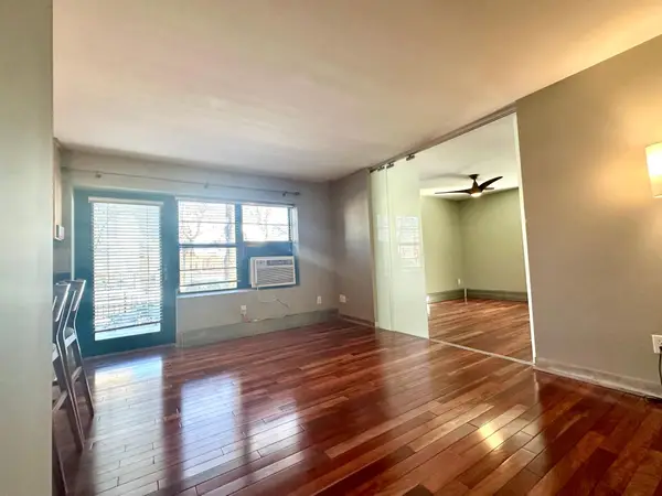 2201 3rd Avenue S #105, Minneapolis, MN 55404