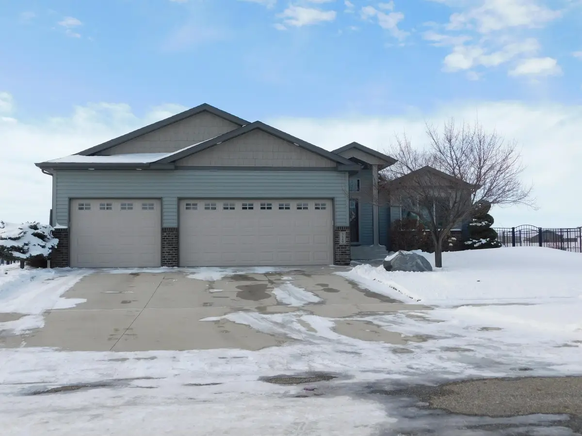 729 48th Avenue W, West Fargo, ND 58078 - #1