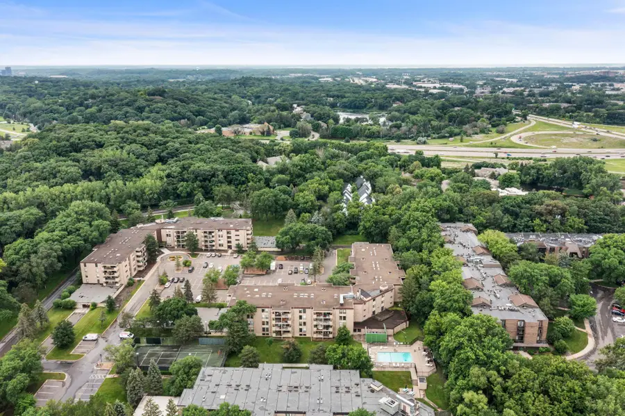 6670 Vernon Avenue S #105, Edina, MN 55436 - #2