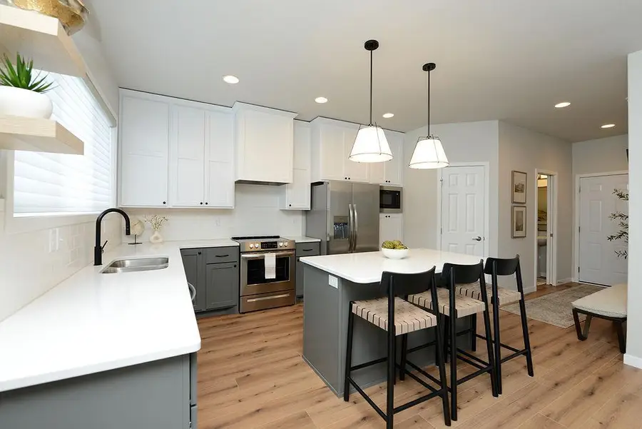 3707 Merrifield Drive S, Fargo, ND 58104 - #2