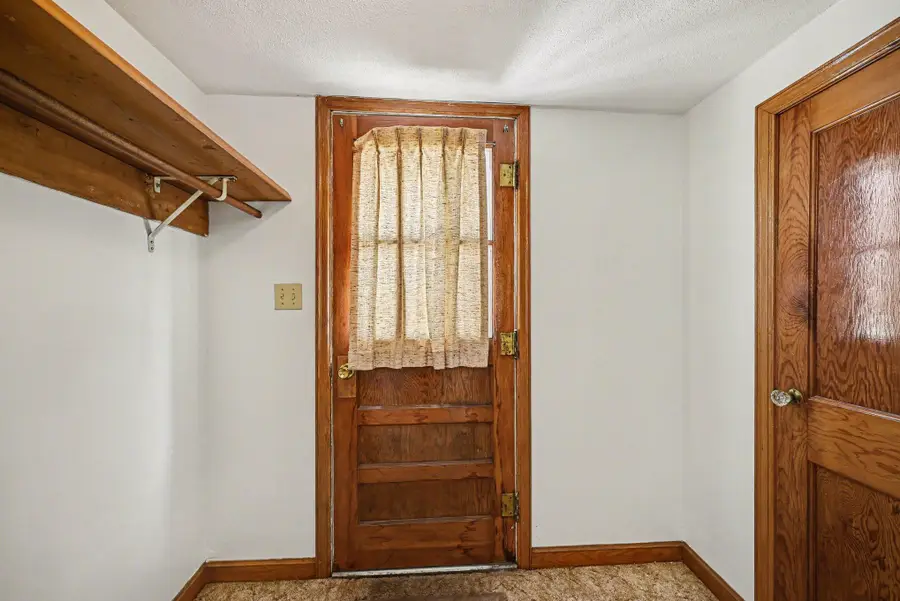 130 S Grove Street, Belle Plaine, MN 56011 - #3