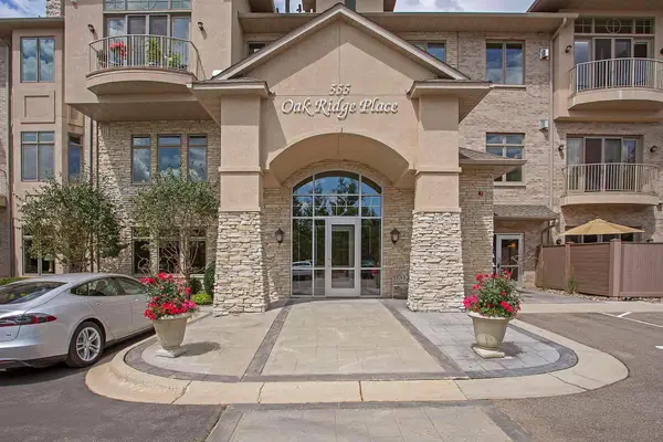 555 Oak Ridge Place #360, Hopkins, MN 55305