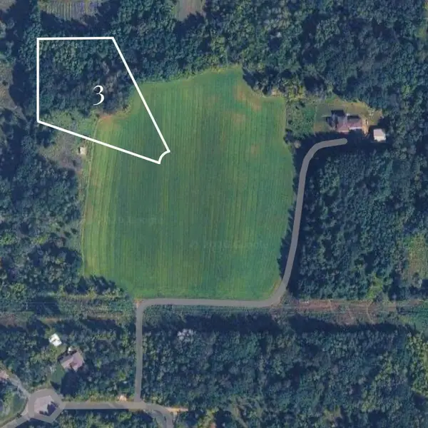 Lot 3 Glen Oaks Drive, River Falls, WI 54022