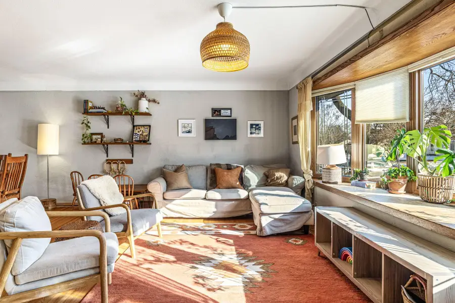 1205 Laurie Road W, Roseville, MN 55113 - #2