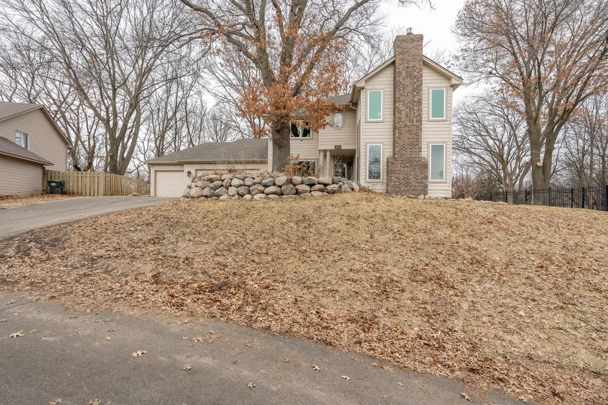 4809 Four Seasons Drive, Eagan, MN 55122 - #1