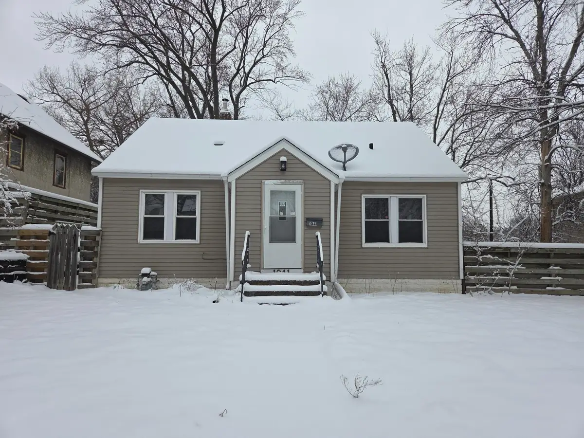 1041 6th Street E, Saint Paul, MN 55106 - #1