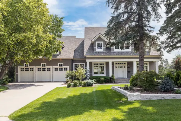 5121 Mirror Lakes Drive, Edina, MN 55436