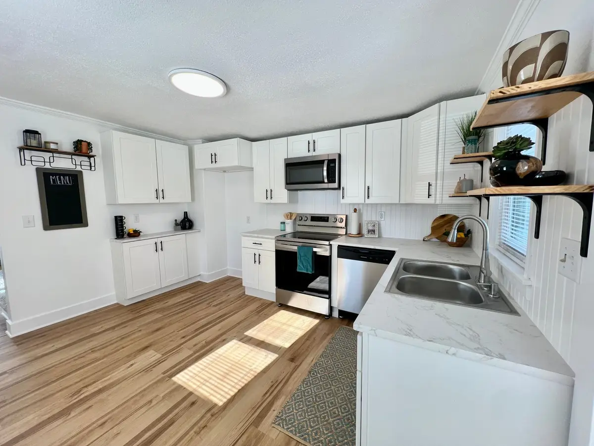 104 4th Street Ne, Barnesville, MN 56514 - #1