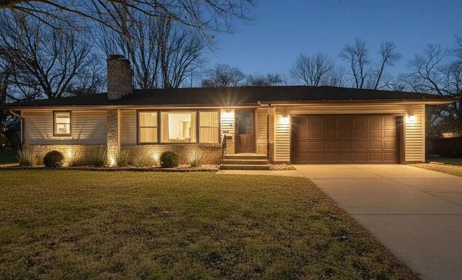 810 57th Avenue N, Brooklyn Center, MN 55430 - #3