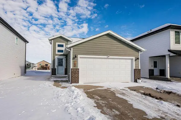 762 2nd Avenue, Horace, ND 58047