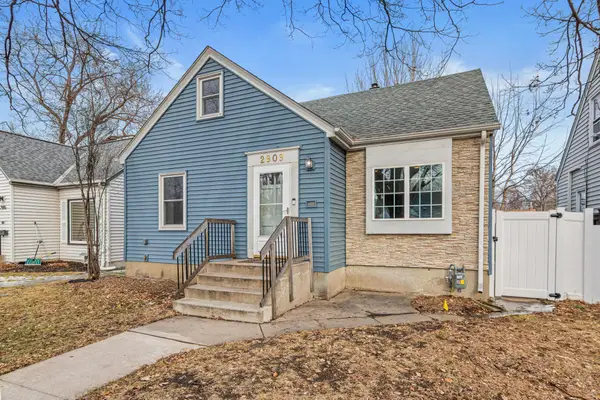 2909 Georgia Avenue S, Saint Louis Park, MN 55426