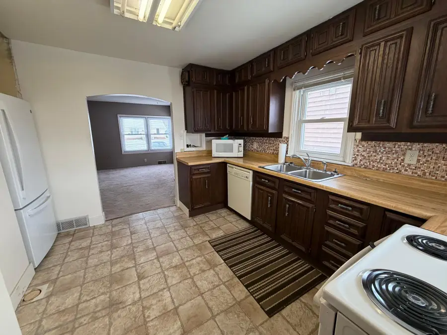 818 16th Street N, Moorhead, MN 56560 - #3