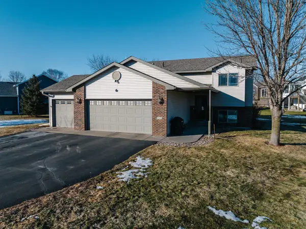 1040 Bridgeport Drive, Sartell, MN 56377