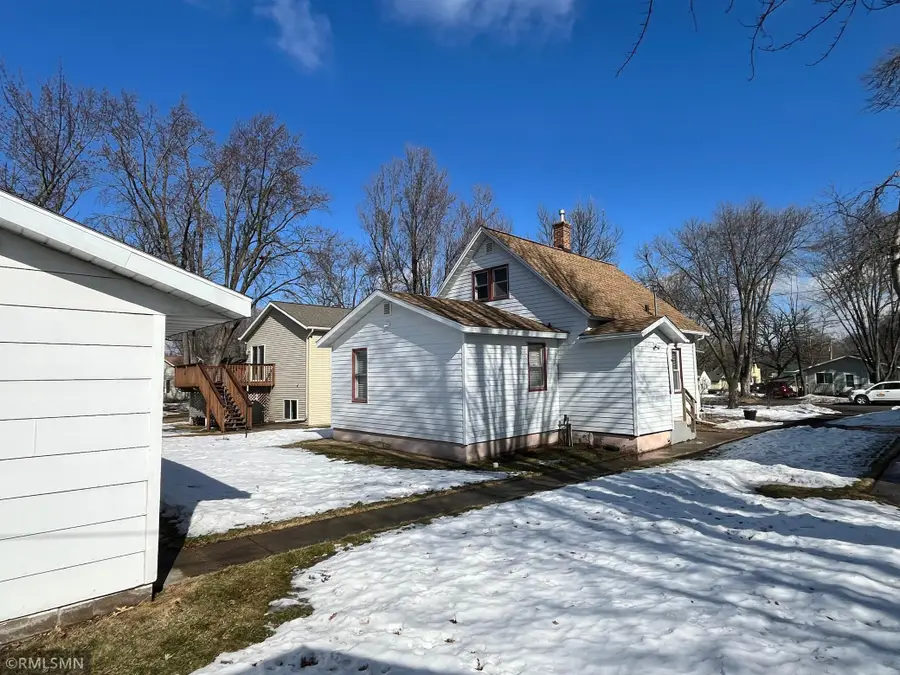 809 Broadway Avenue S, Sauk Rapids, MN 56379 - #3