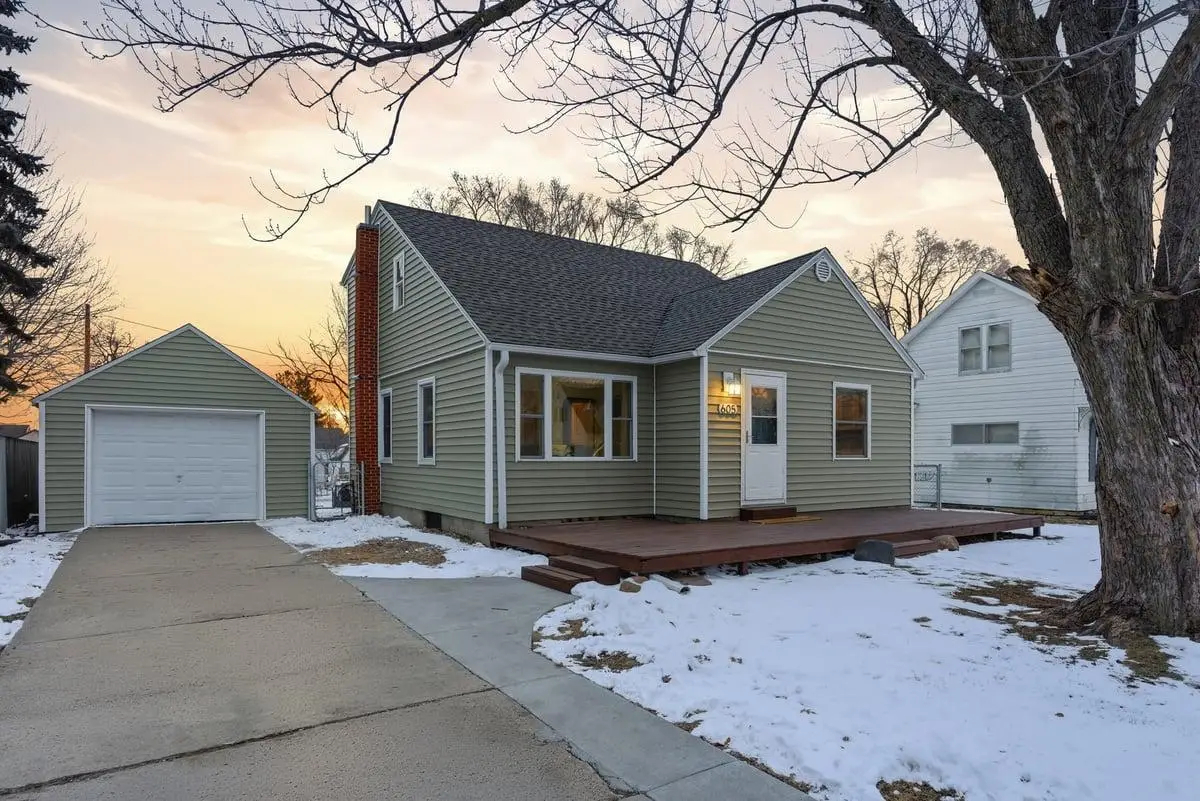 605 1st Avenue Se, Pine Island, MN 55963 - #1