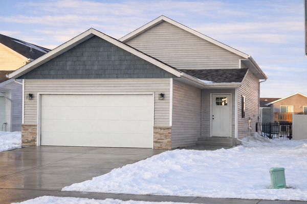 2045 11th Street W, West Fargo, ND 58078