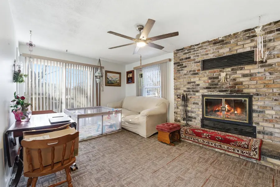 711 84th Avenue Ne, Spring Lake Park, MN 55432 - #3