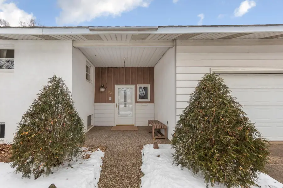 730 9th Street Nw, Faribault, MN 55021 - #2