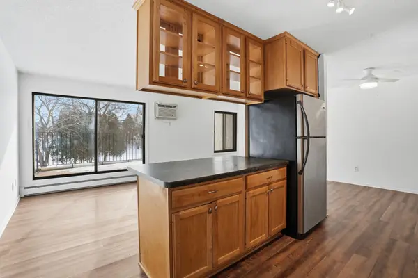 4130 Rahn Road #206, Eagan, MN 55122