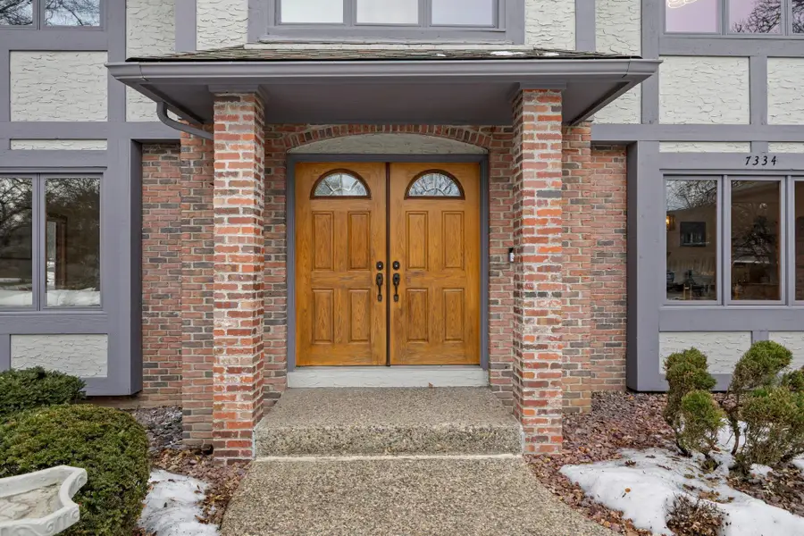 7334 W 114th Street Circle, Bloomington, MN 55438 - #2