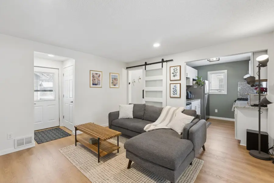 408 1st Avenue Ne, Osseo, MN 55369 - #2