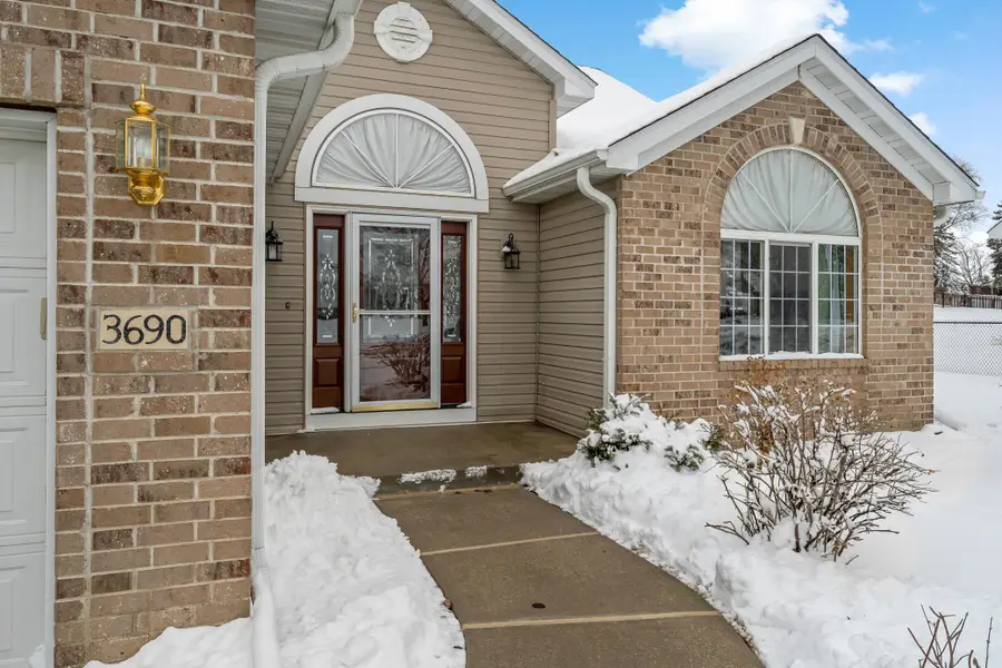 3690 Commonwealth Road, Woodbury, MN 55125 - #2