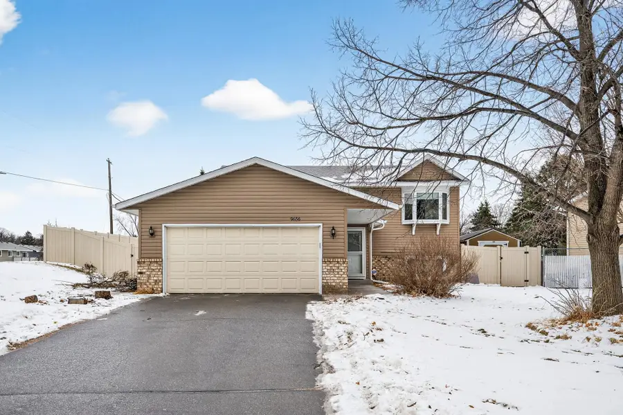 9656 Thomas Avenue N, Brooklyn Park, MN 55444 - #2