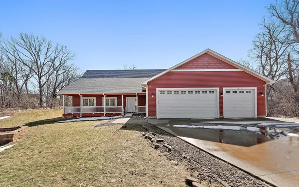 438 Wildwood Road, Mahtomedi, MN 55115